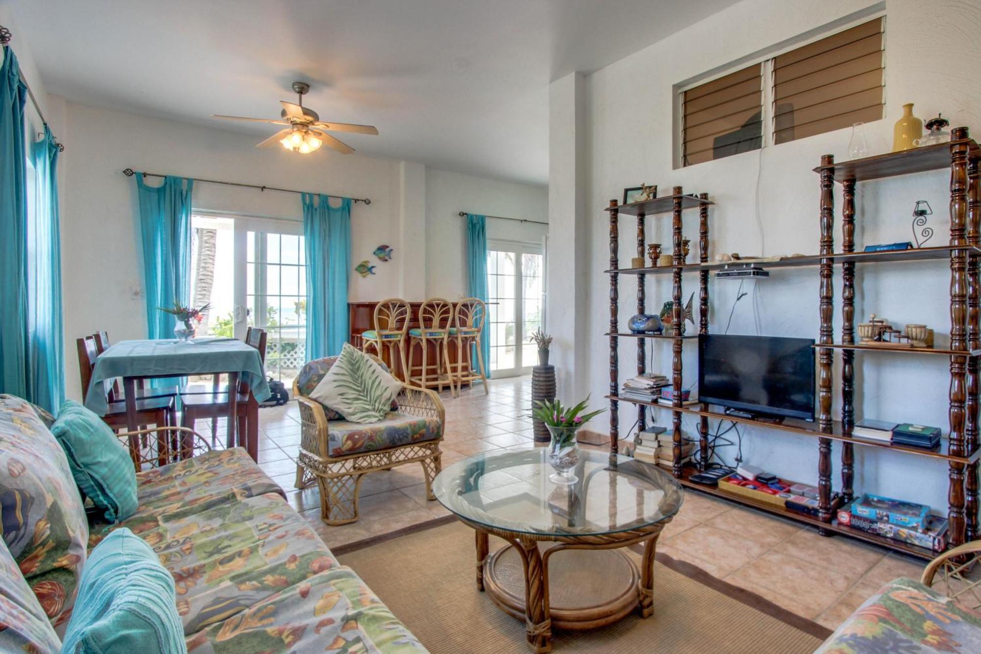 View The Blue Villa San Pedro  Room photo