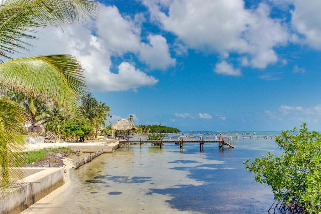 View The Blue Villa San Pedro  Exterior photo