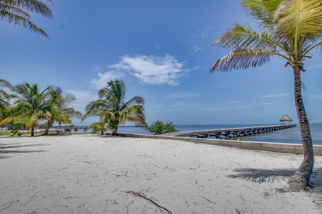 View The Blue Villa San Pedro  Exterior photo