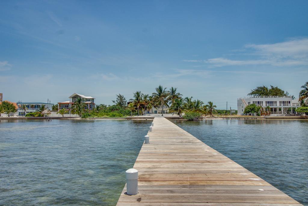 View The Blue Villa San Pedro  Exterior photo